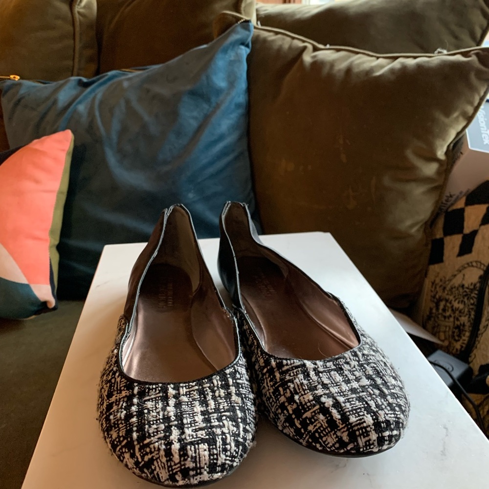 Kenneth Cole Reaction Size 8 Flates